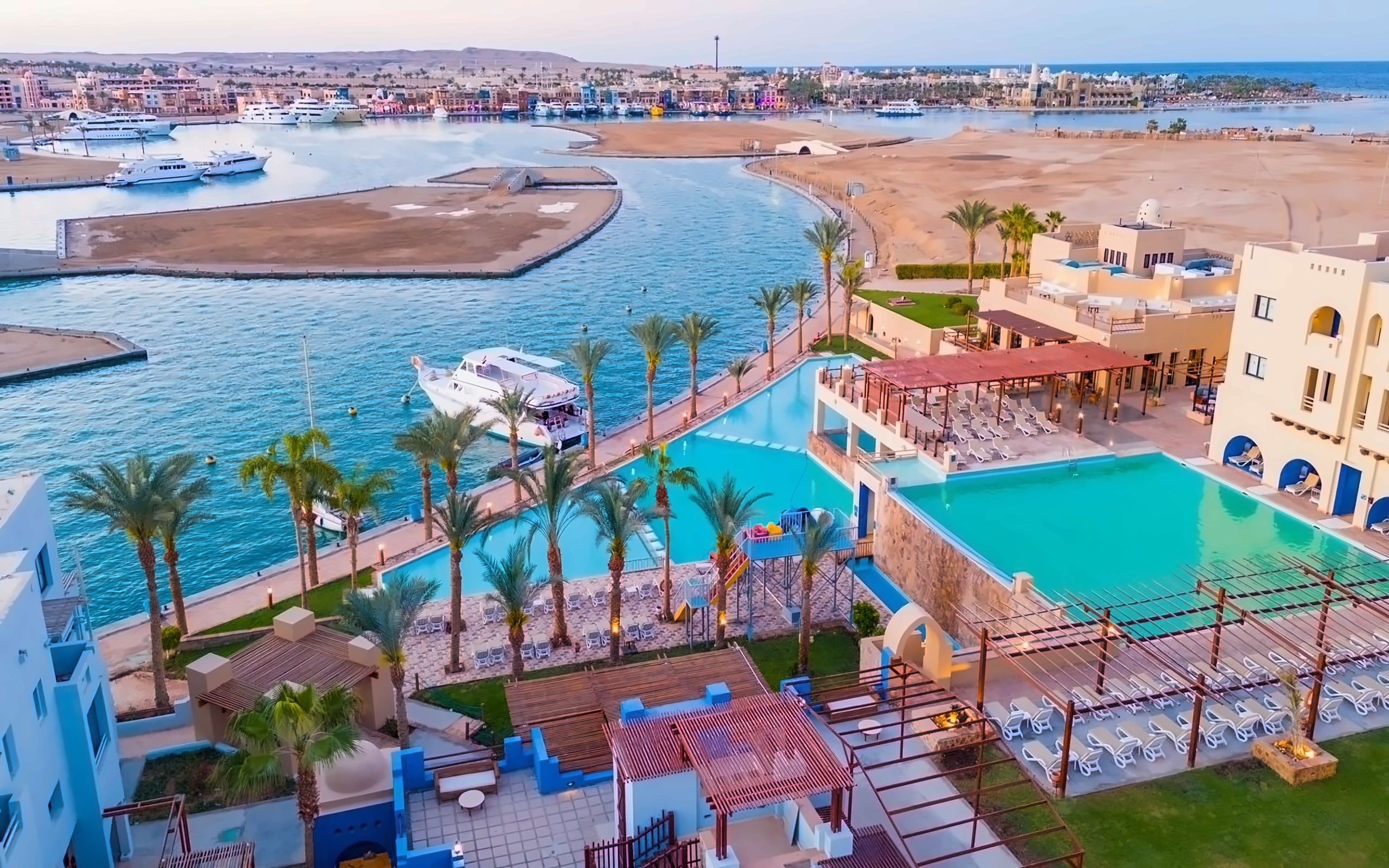 Marina Lodge