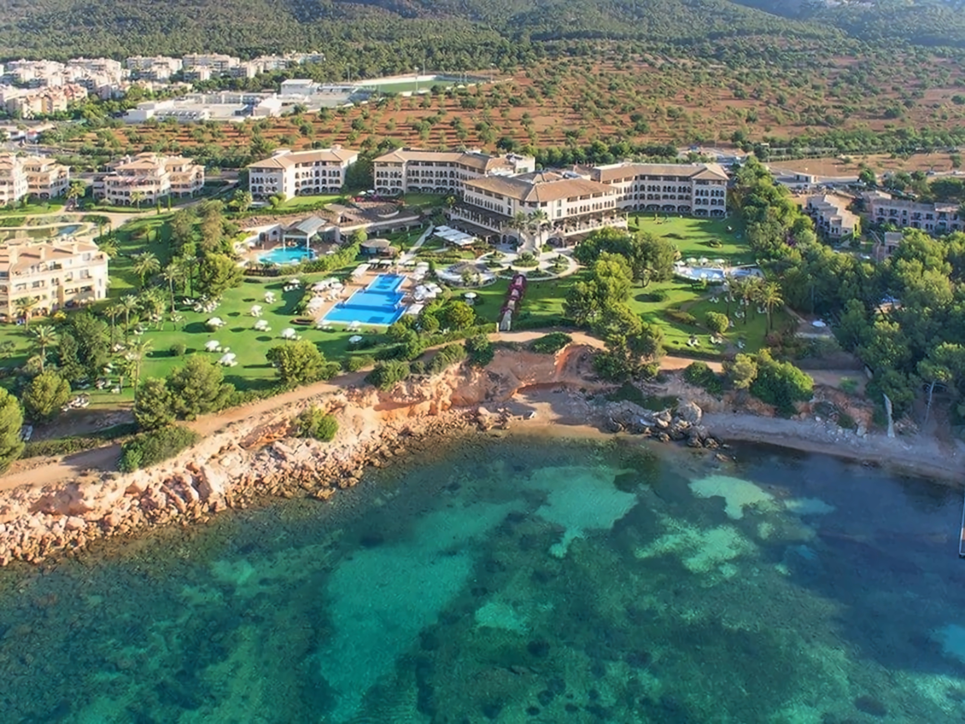 St Regis Mardavall Resort