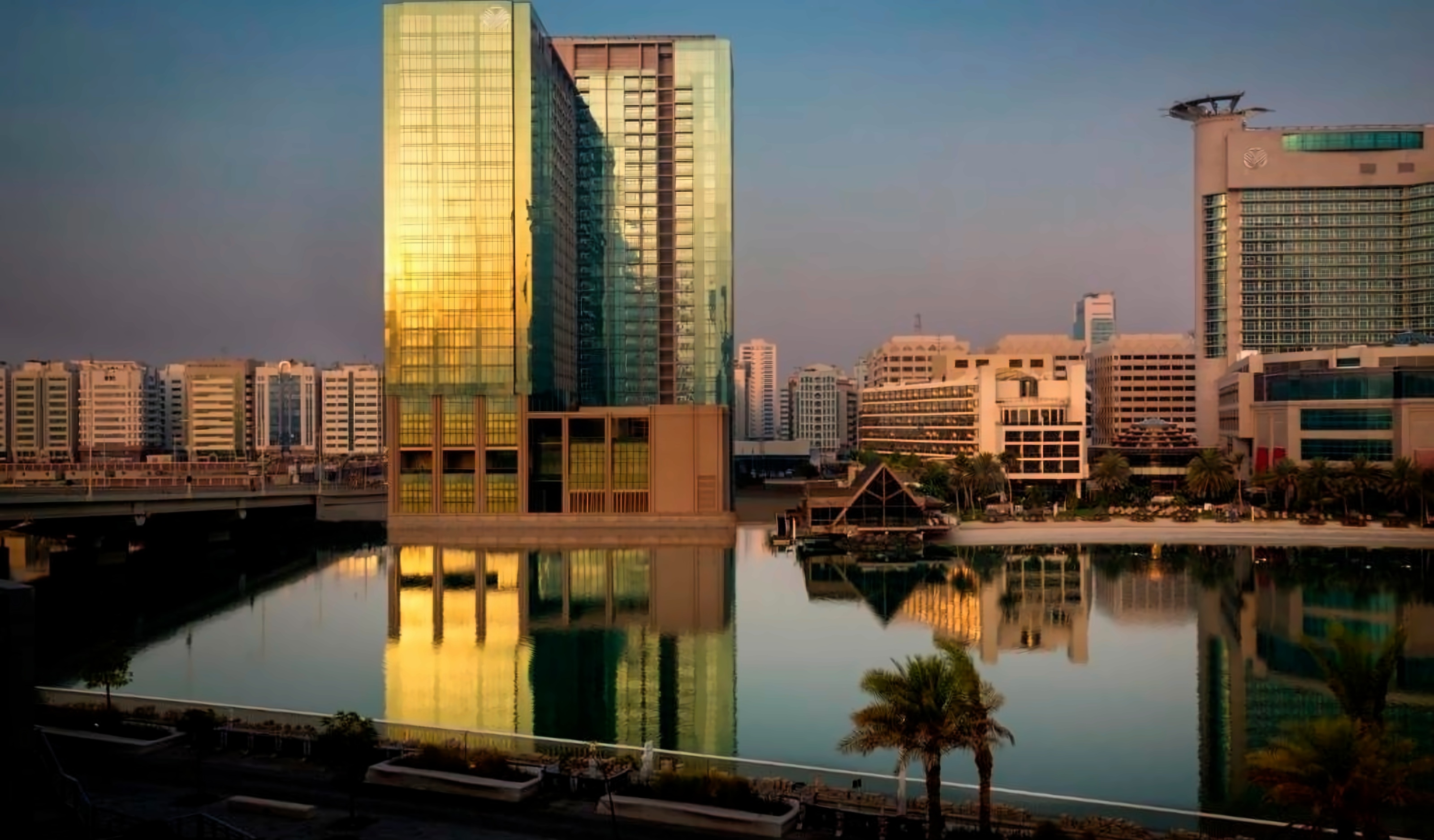 Beach Rotana Residences