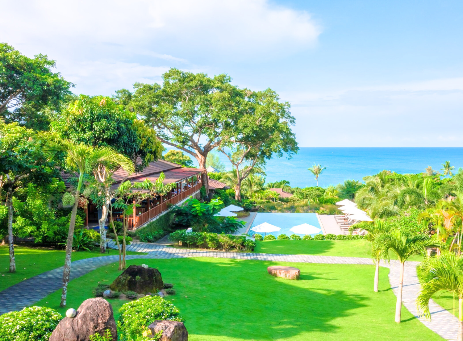 Camia Resort & Spa