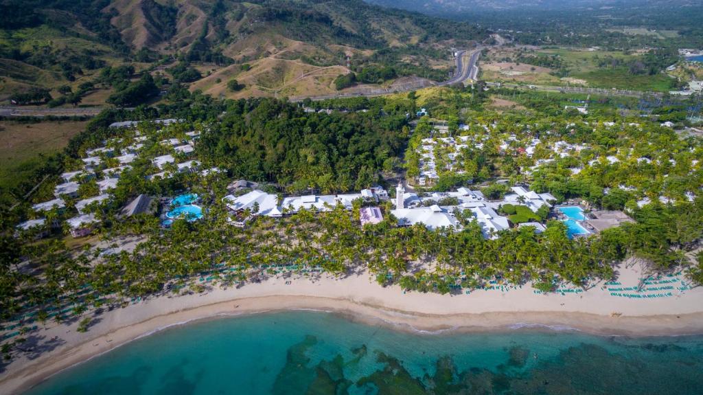 Playa Bachata Resort