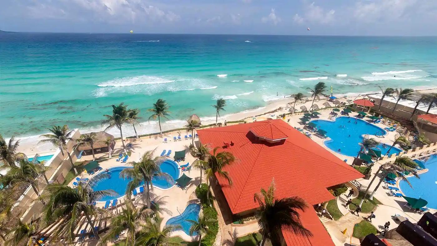 GR Solaris Cancun