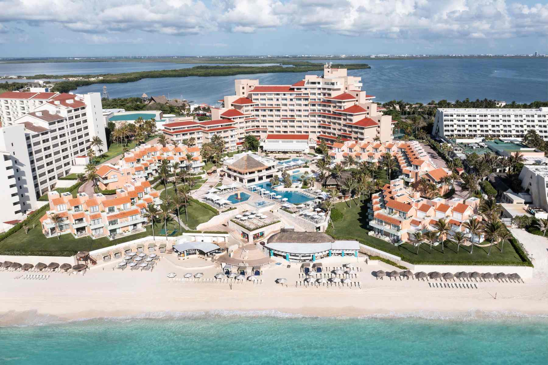 Wyndham Grand Cancun All-Inclusive Resort and Villas
